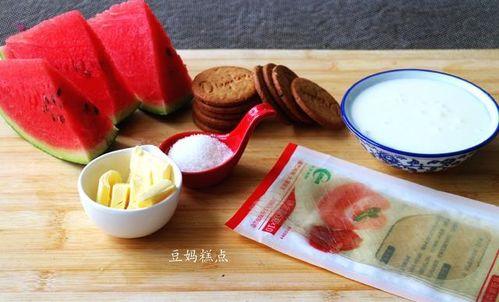 梦见吃瓜甜点,揭秘“吃瓜甜点”的奇幻之旅